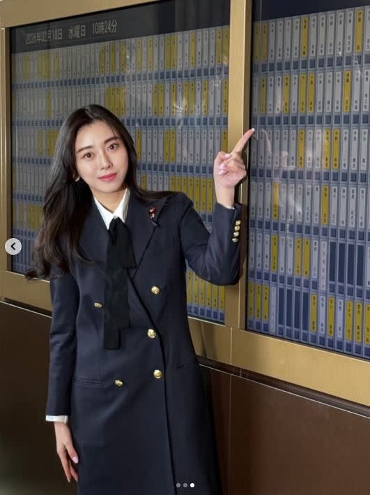 日本自民黨王祖賢是她！齊藤里惠從銀座筆談女公關進入國會殿堂，真實故事勵志。（圖／翻攝自IG @rie230624）