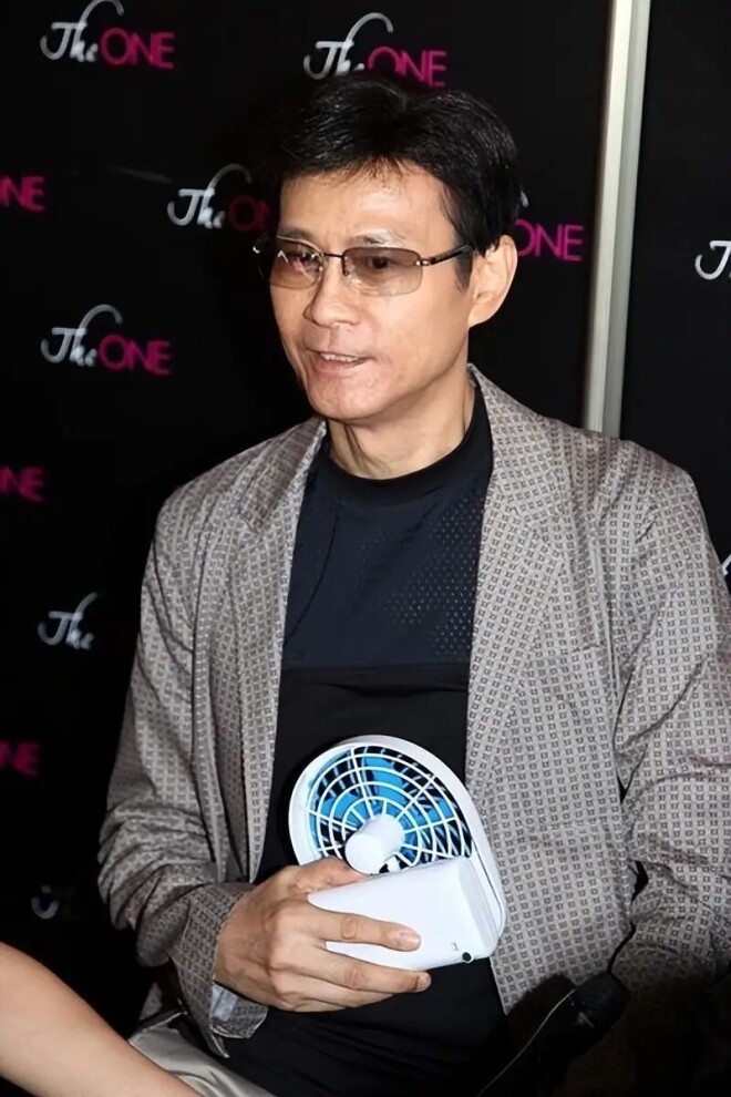 四个女儿全未婚长女自杀次女抑郁 他真的错了吗（配图17）