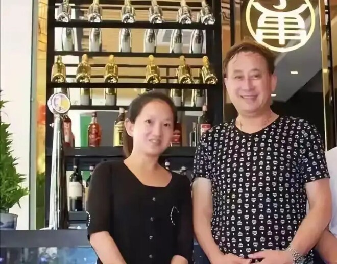 她比继女还小1岁 薛晓娴嫁大30岁龚仁龙（配图3）