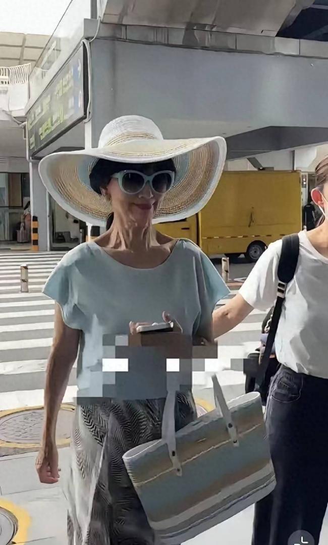 拼命的赵雅芝：72岁瘦成皮包骨 4天内跑3座城市