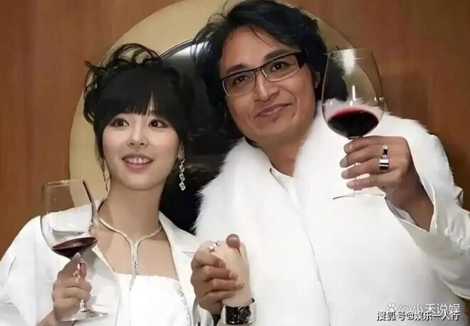 与影帝分手 她携俩儿子回上海娘家大别墅（配图6）