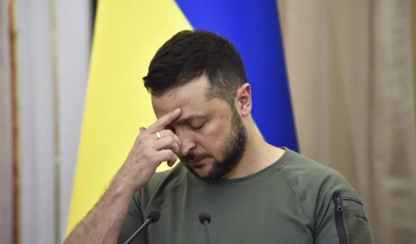 烏克蘭總統澤連斯基正為哈爾科夫前線的戰事不利傷神。   圖 : 翻攝自騰訊網/劉勇Talk