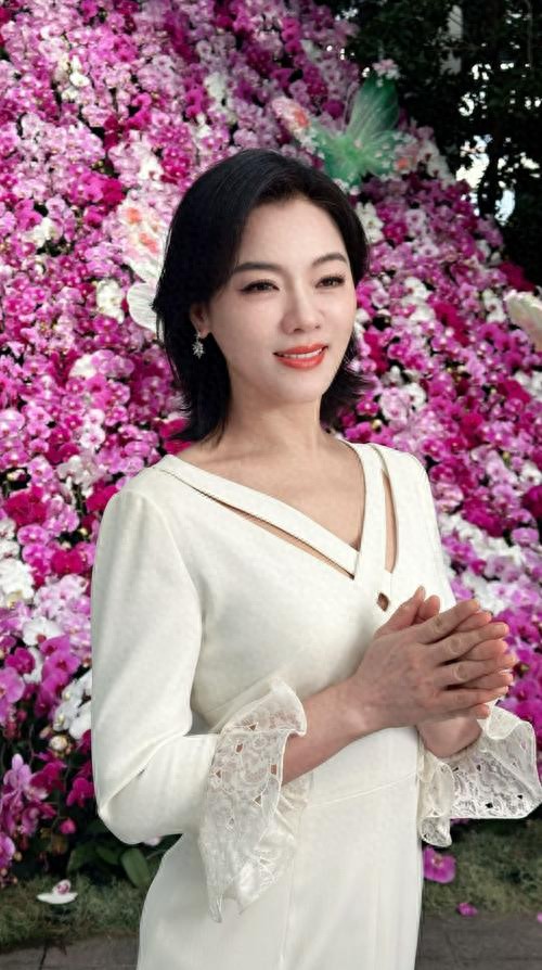 享受副师级待遇 一个举动暴露了她的真实人品（配图1）