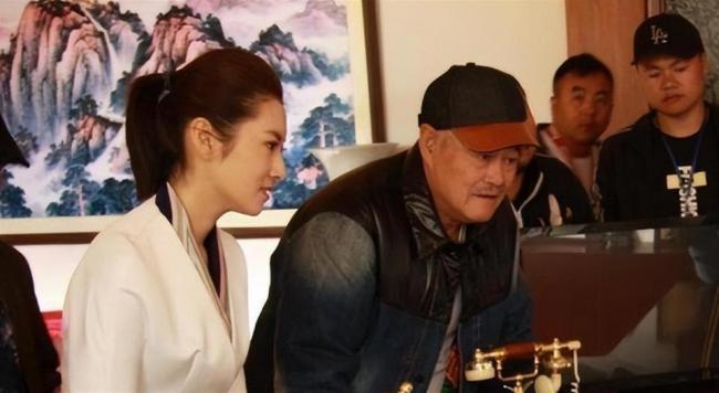 她曾是本山传媒第一美女 如今与昔日判若两人