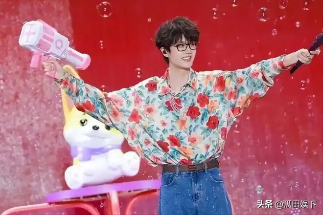 许嵩被骂老牛吃嫩草 冯禧被扒私生活混乱（配图17）