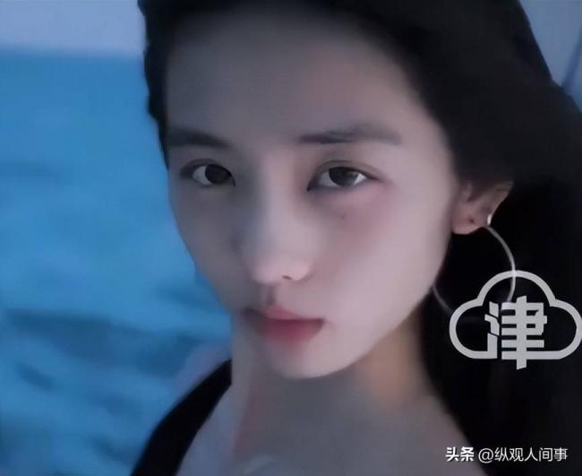 女儿首秀翻车，黄磊孙莉没想到星二代不好混了