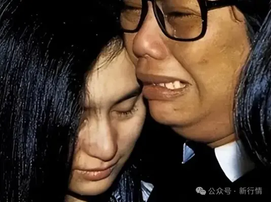 赌王女儿何超琼爆出张国荣往事，大为震撼