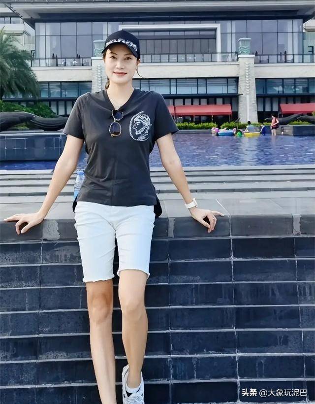 林丹在西班牙被淹的别墅，有多“壕”呢