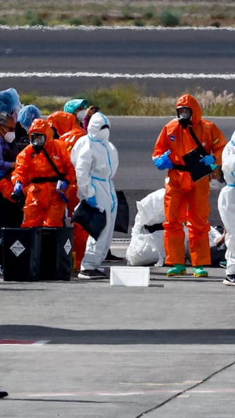 英国伞兵向特里斯坦·达库尼亚空投疑似汉坦病毒病例