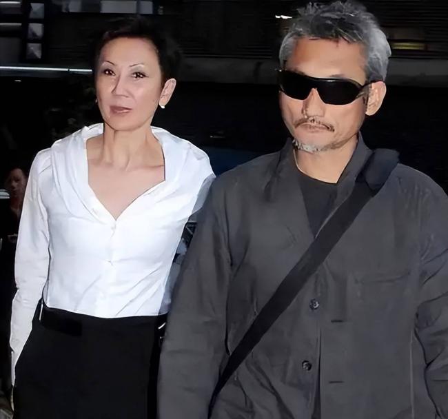 苦了原配：港圈三大佬喊丁克，晚年全都偷当爹