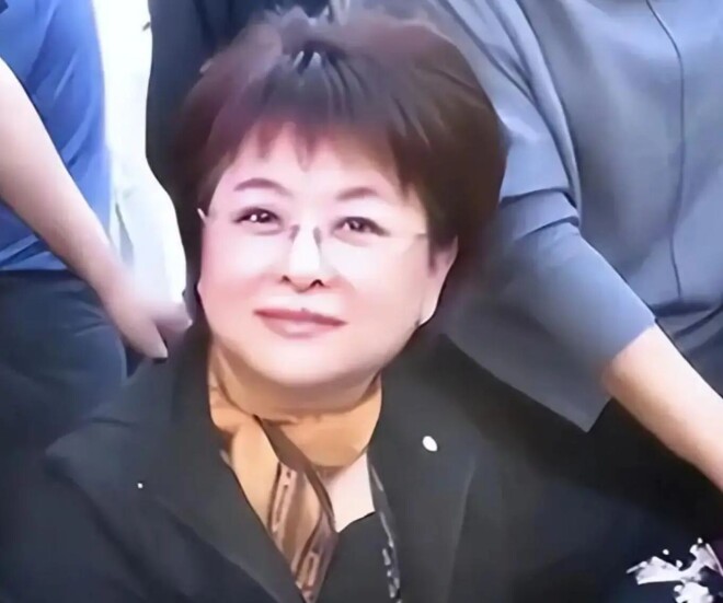 原来她早已去世 退休5个月在美国儿子家中离世（配图4）