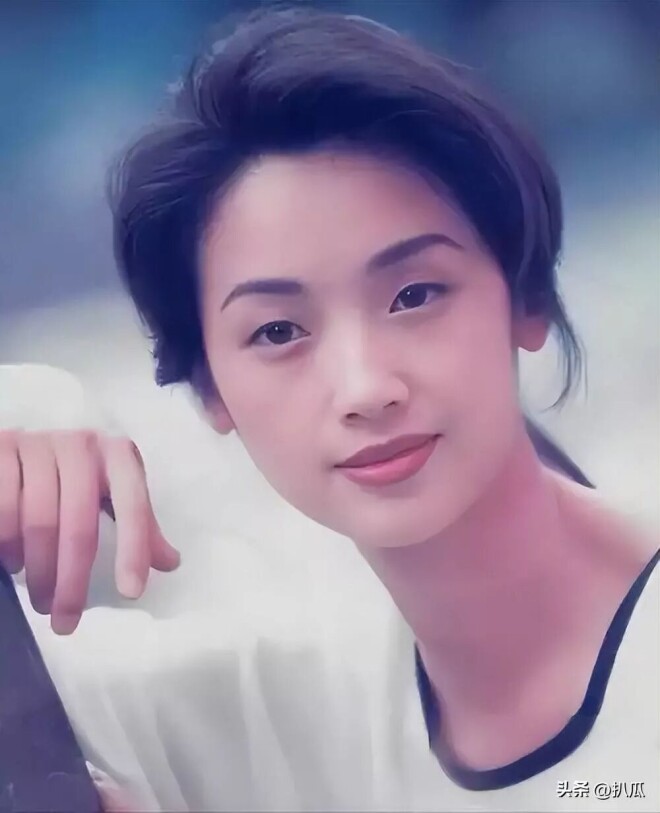 58岁吴倩莲生活近况曝光 儿子今年已经16岁（配图4）