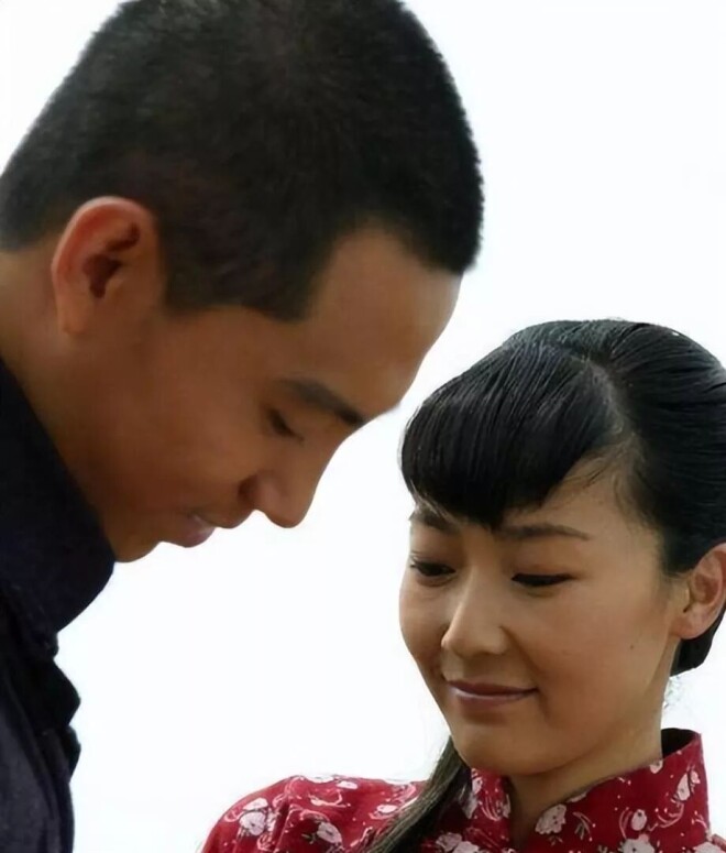 34岁因拍戏坠马瘫痪 女友辛苦照顾他8年（配图15）