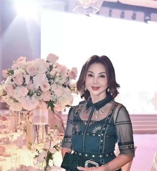 她嫁豪门生5子后丈夫爱上王祖贤 婆婆霸气给4亿（配图26）