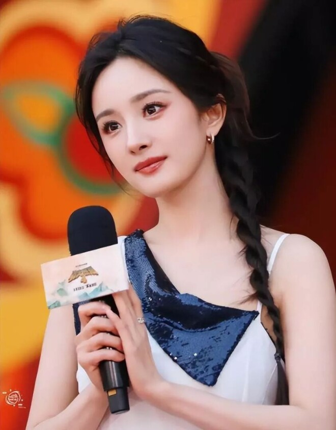 40岁杨幂颜值断崖式下滑？（配图6）