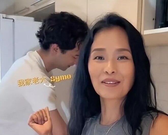 “亚洲天后”韦唯 现状曝光自食苦果？（配图1）