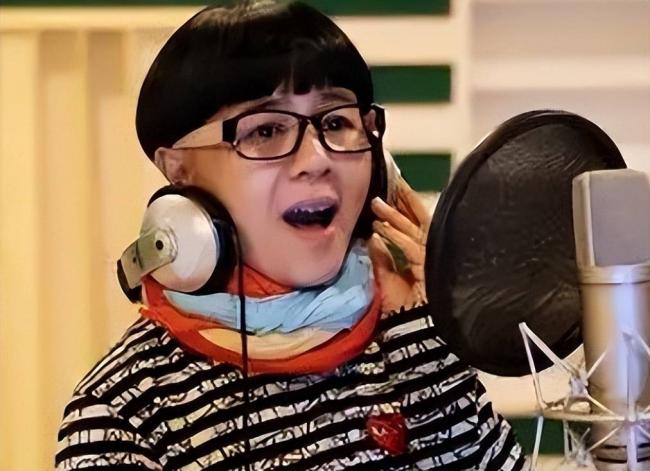 金龟子王宁晒出婚纱照后，恶心一幕很快上演