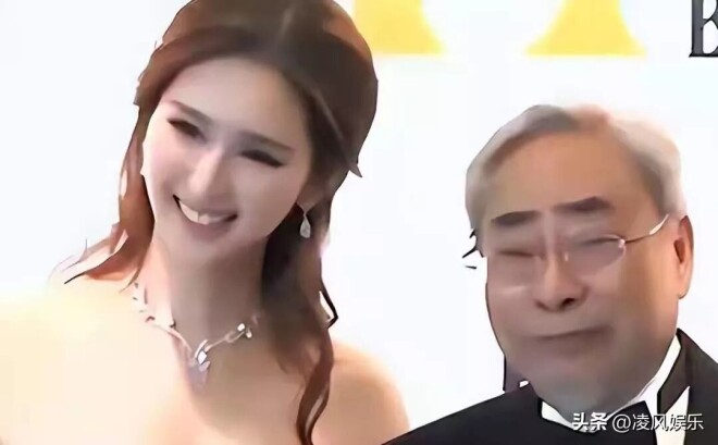 16岁成体操女神 25岁与76岁干爹闹绯闻（配图24）