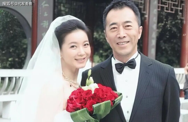 郑晓宁再婚娶黄育莉生下一子 如今离婚4年仍单身（配图3）
