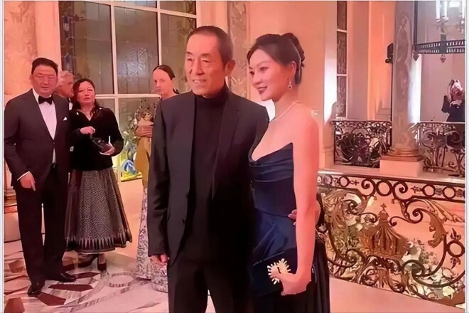 76岁张艺谋尽显老态 44岁陈婷布局后路（配图7）