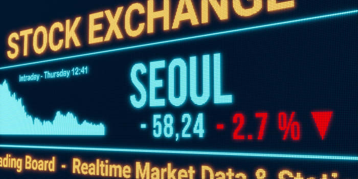 韩国股市6月份最高点为9,385点。周二收盘为6,035点。