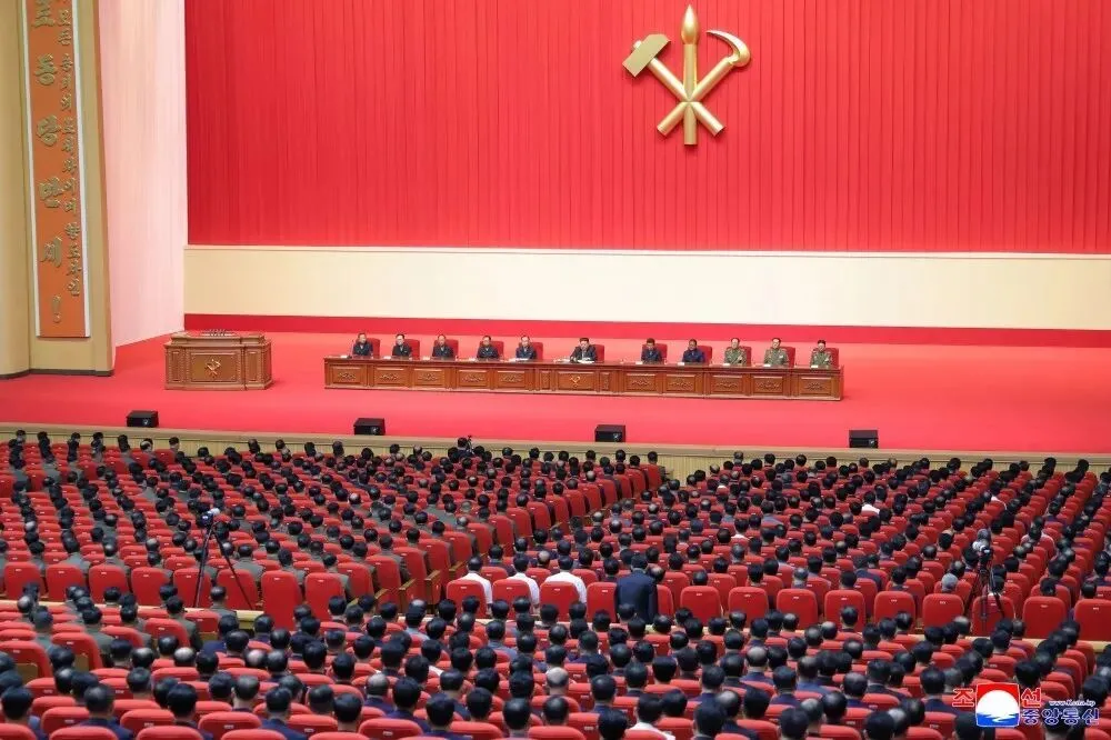 7月10日，朝鲜召开党政军联合会议。图/朝中社