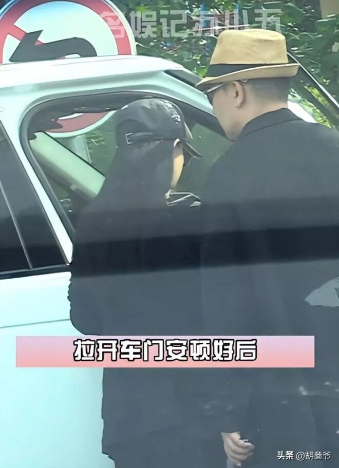 曝54岁赵文卓拼4胎 44岁老婆小腹隆起藏不住（配图12）