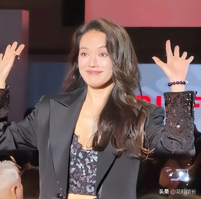 演都不演了！电影节上 周迅获奖她撇嘴满脸不屑（配图8）