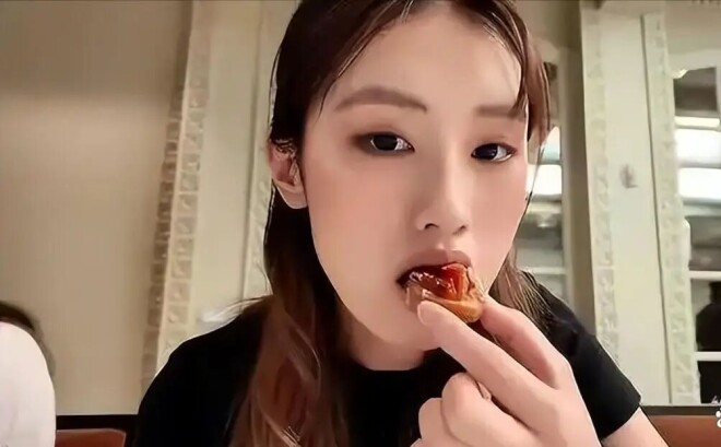 冯小刚心机藏不住了 徐朵全新身份对外曝光（配图16）