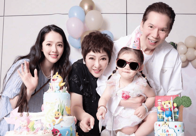 向佐自曝肾功能如70岁老人 与向太感情一团糟