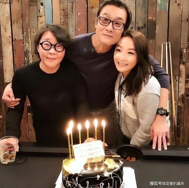 梁家辉陈年趣事曝光 戛纳露台吹口哨撩关之琳（配图17）