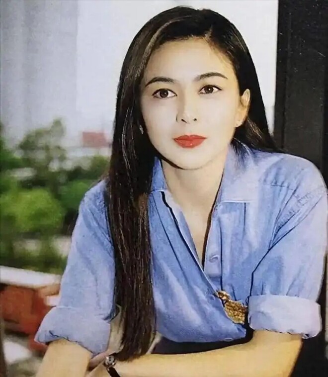 关之琳：和父亲28年不来往 却为他买了400万墓地（配图2）