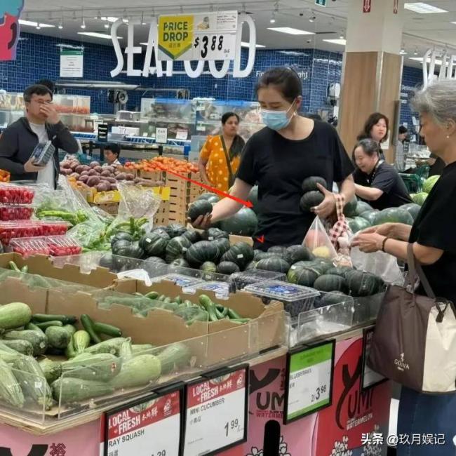 时隔多年 王祖贤亲证两个传闻 自曝隐退真相