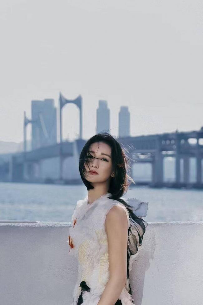 20年后归来，周迅成华语世界首个三金一A影后