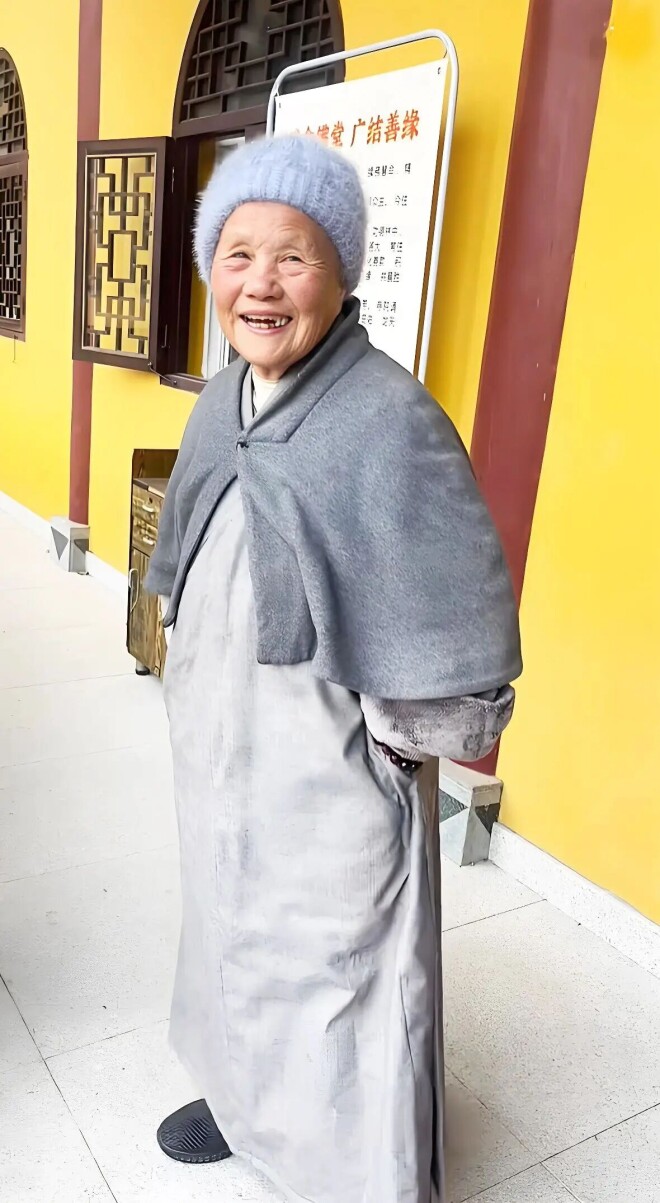 王菲的姨妈在九华山出家36年 她近些年与王菲（配图5）
