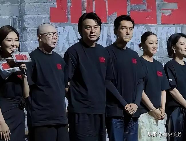 罕见，冯小刚终于说了一次软话
