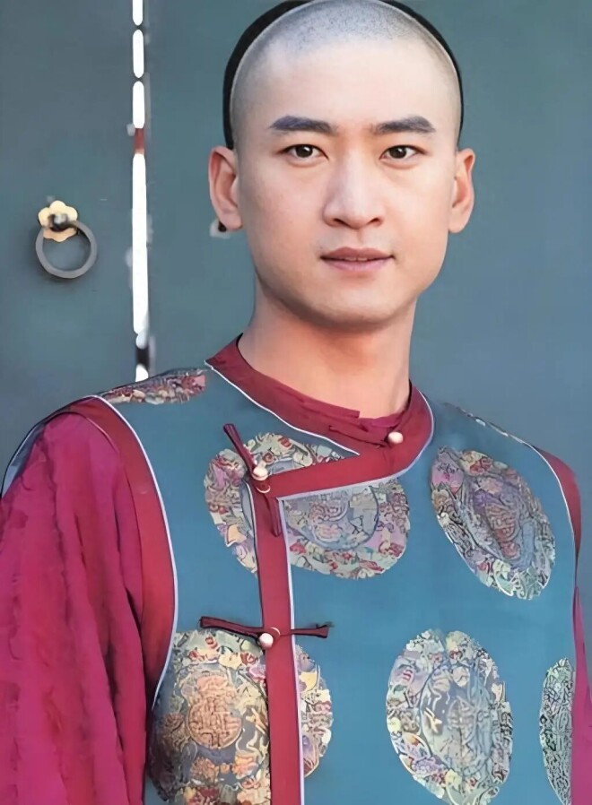 55岁周杰未婚未育父母已离世 一天只吃一顿饭（配图1）