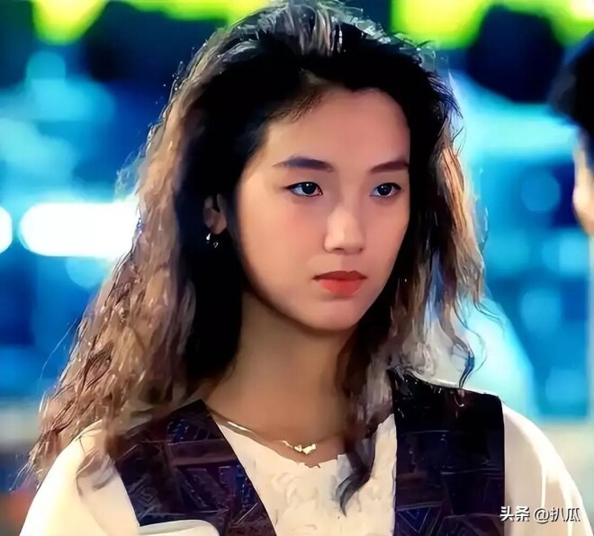 58岁吴倩莲生活近况曝光 儿子今年已经16岁（配图11）