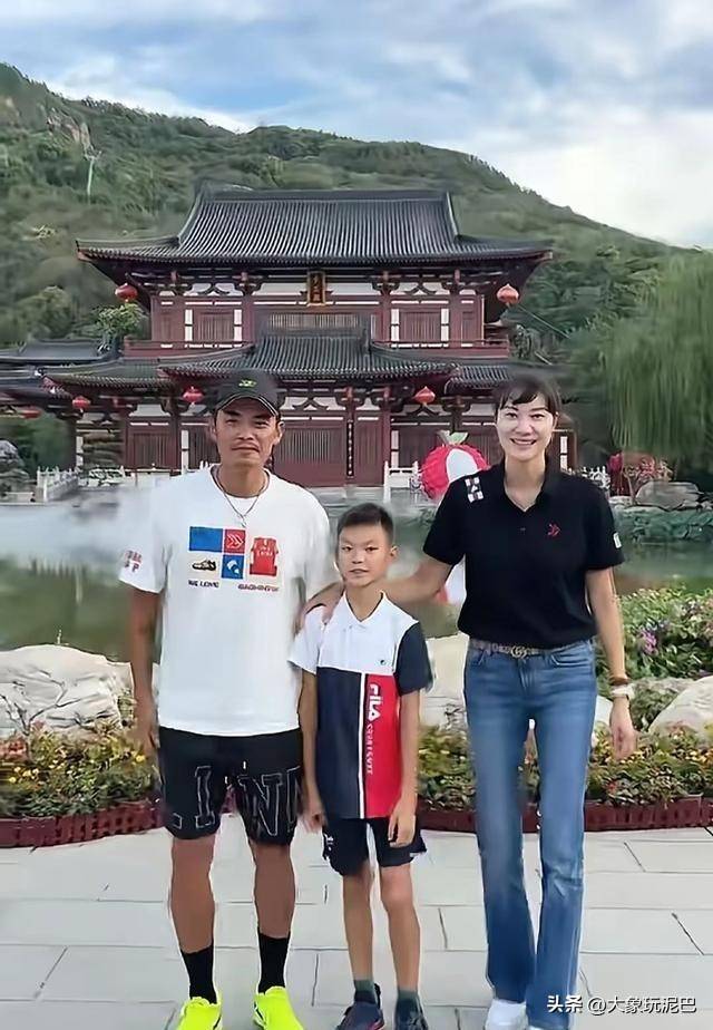 林丹在西班牙被淹的别墅，有多“壕”呢
