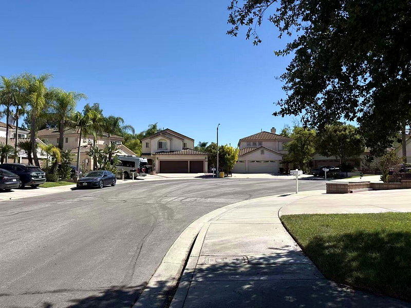 南加奇諾岡市（Chino Hills）近日發生槍擊案，一華裔男子涉嫌槍擊妻子後，...