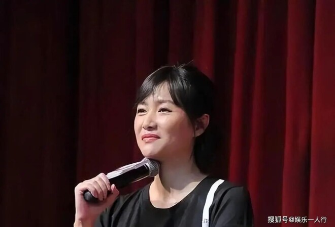 当年对徐静蕾求婚多次未果 转头聊小14岁姑娘（配图14）