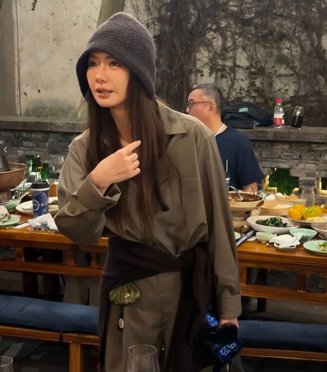 乌镇这一夜，黄磊大女儿惊艳，全场瞩目