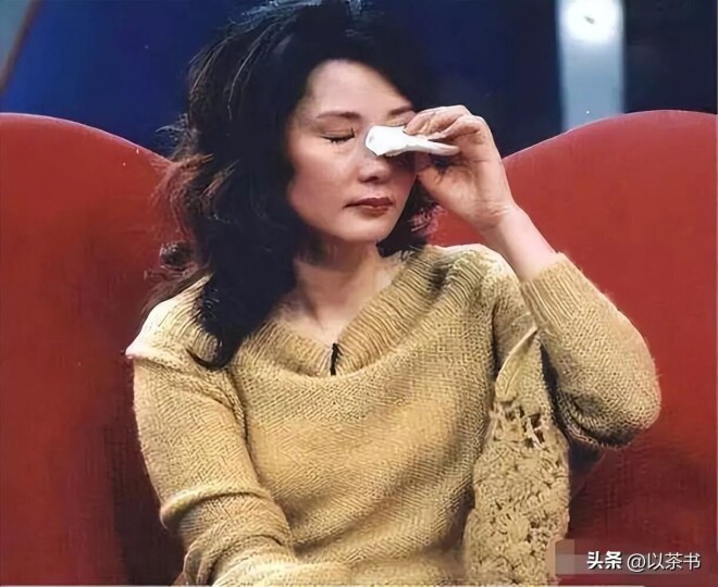 何赛飞病情令人揪心 与恩师之子离婚真相大白（配图15）
