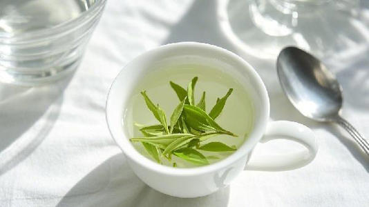 糖尿病是喝茶喝出来的？医生：这几种茶再爱喝也要停，胰岛扛不住