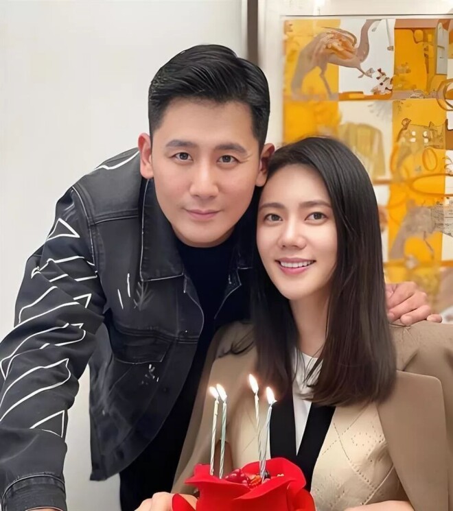 45岁于晓光近况曝光 娶美女秋瓷炫生下一子（配图4）