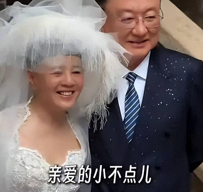 金龟子王宁晒出婚纱照后，恶心一幕很快上演