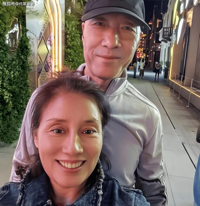 64岁李凤绪定居加拿大 曾拒嫁阿兰德龙引轰动（配图7）