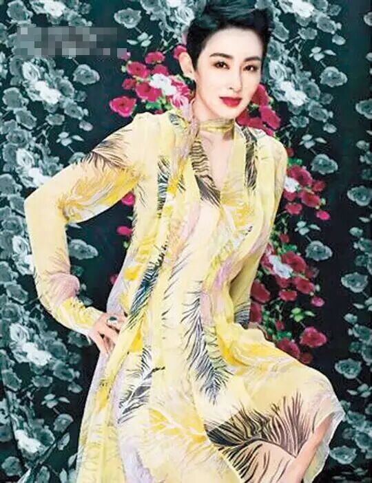 58岁张敏生图曝光 皮肤白滑紧致（配图5）