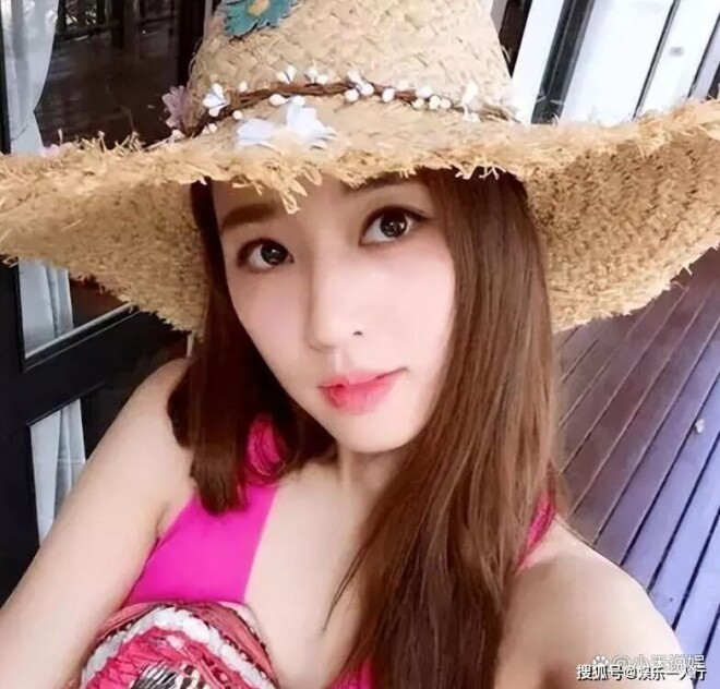 与影帝分手 她携俩儿子回上海娘家大别墅（配图5）