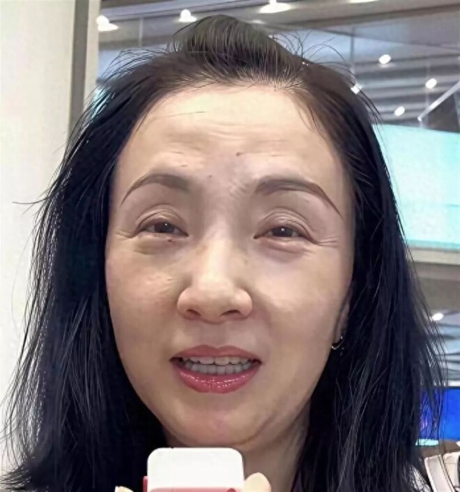 网友偶遇拍到陶虹生图 感慨这么多年风波不断（配图1）